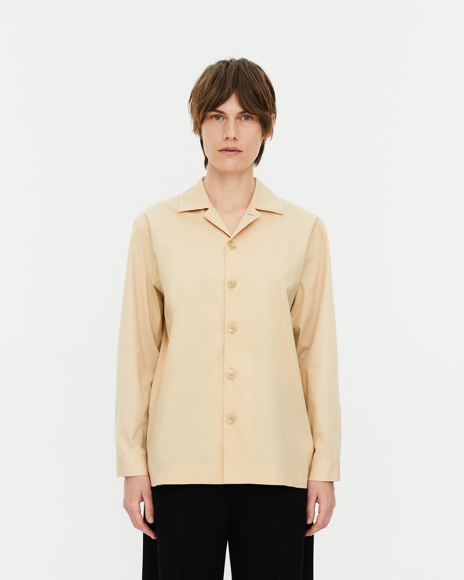 Unisex shirt with convertible collar